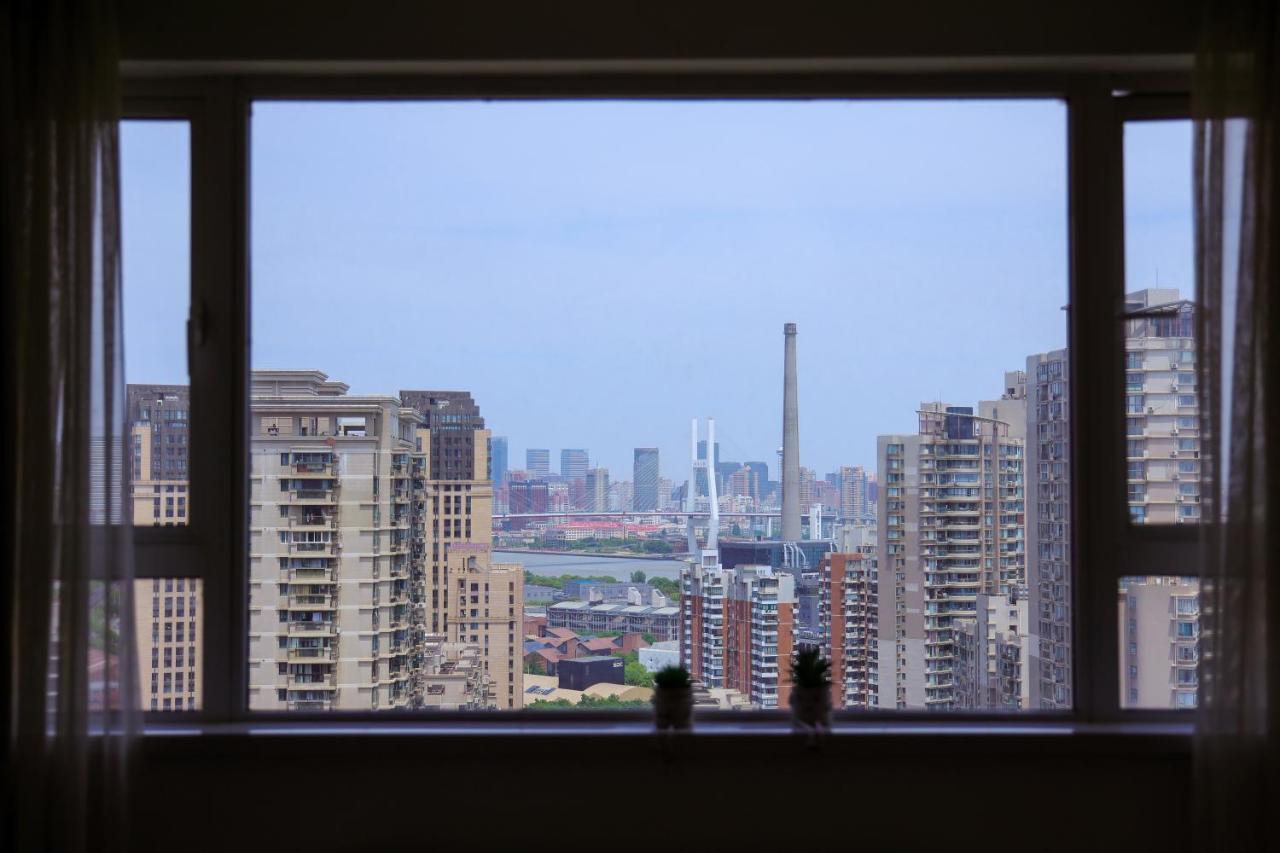 Warm Four Bedroom Apartment With Huangpu River View Shanghai Bagian luar foto